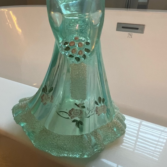 Vintage Fenton Bridesmaid Signed Light Green Glass Art with Iridescent Accents - Picture 2 of 8